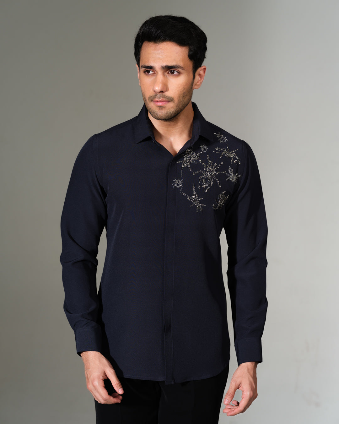 TRIBAL SPIDERS BLUE