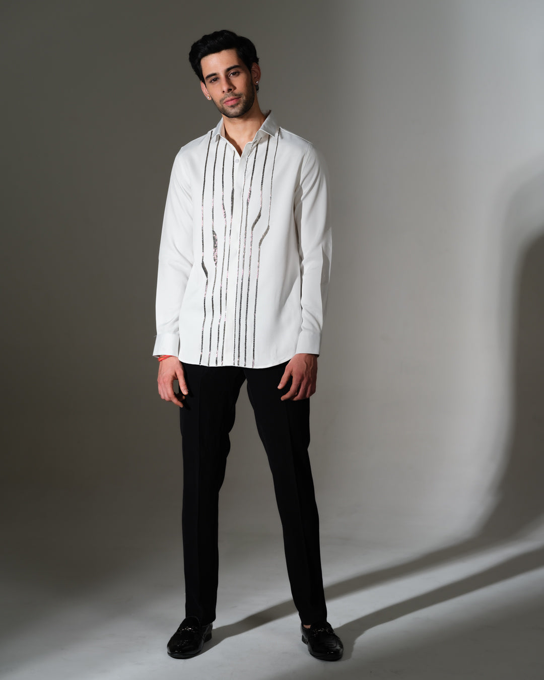 Linear Luxe White