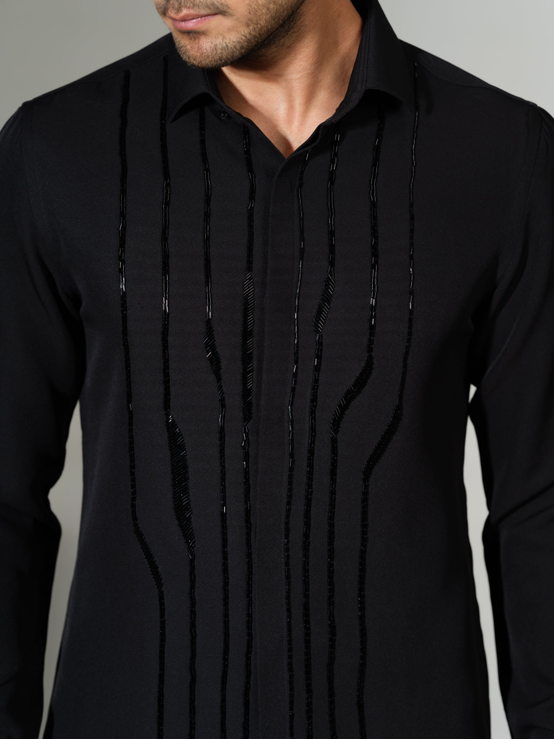 Linear Luxe Black