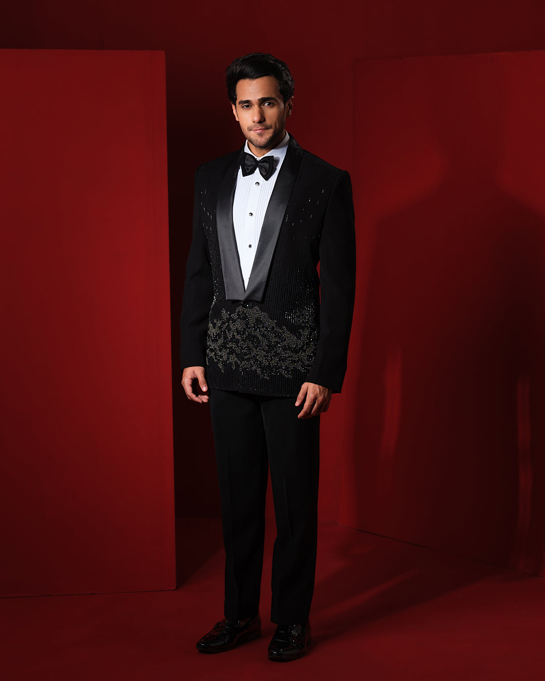 STELLAR SUIT BLACK TUXEDO SET