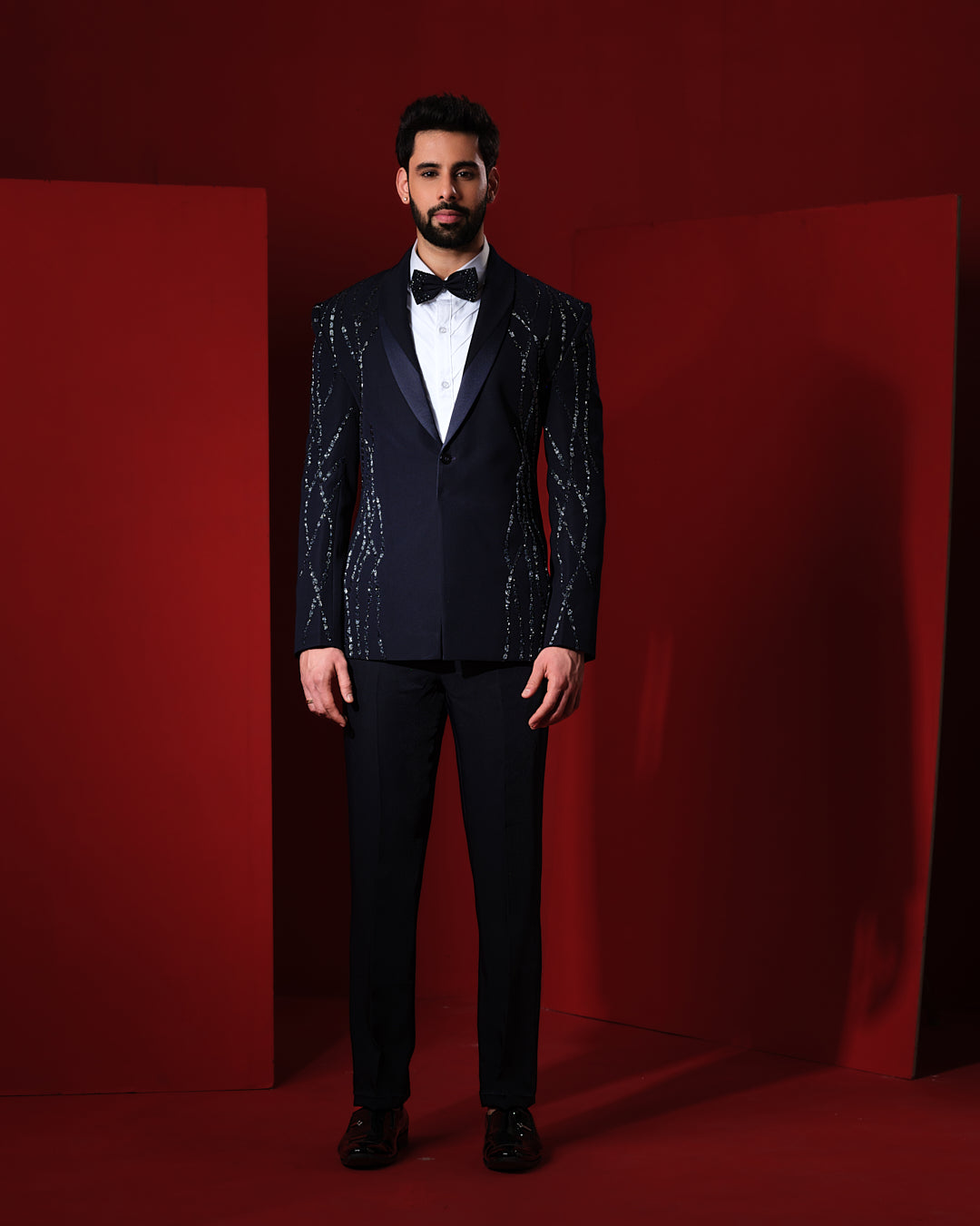 LIGNESS BLUE TUXEDO SET